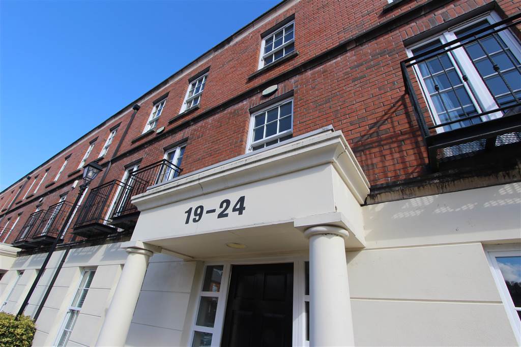 19 Rugby Square